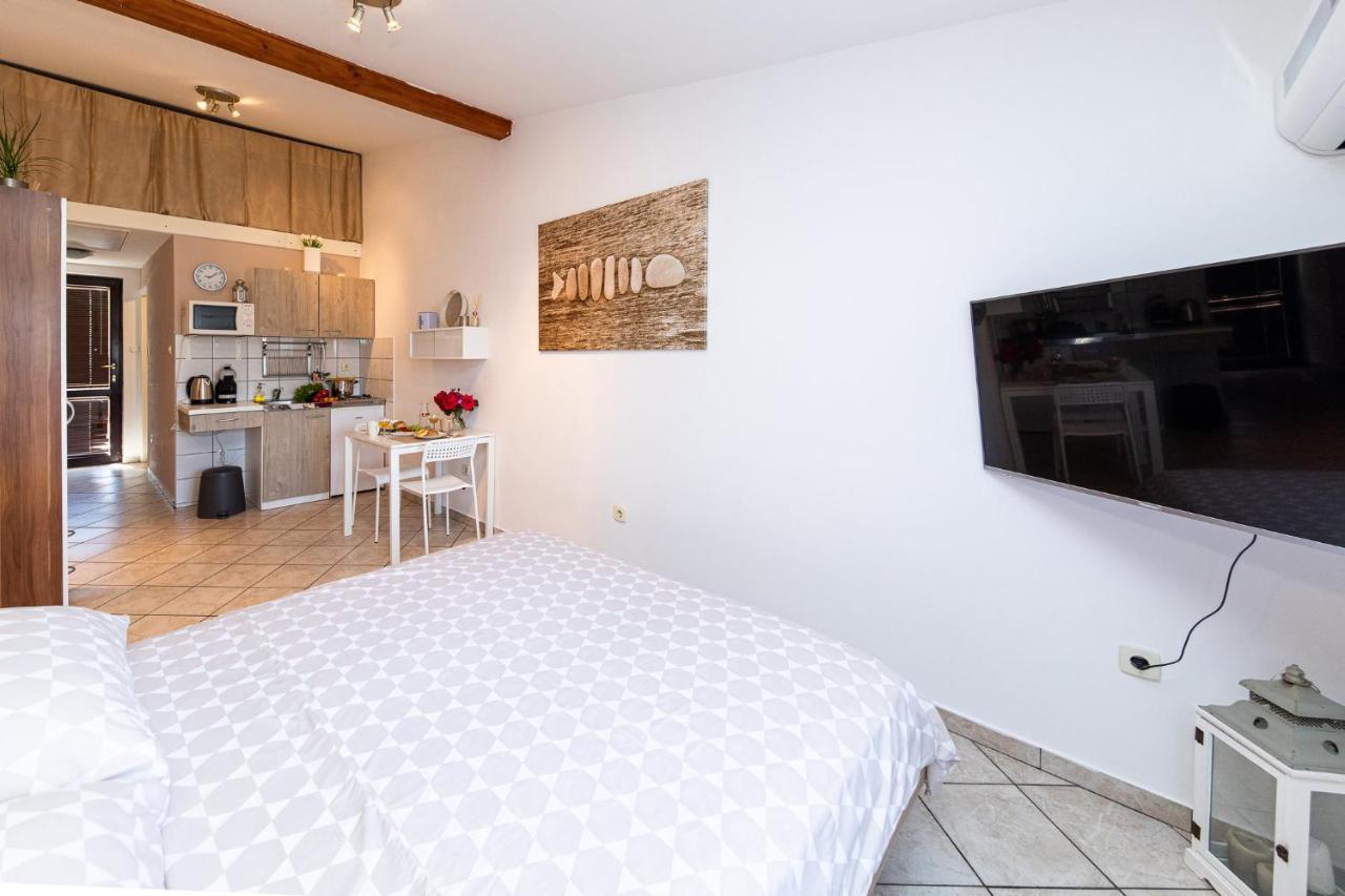 Ananas Apartments Crikvenica Ngoại thất bức ảnh