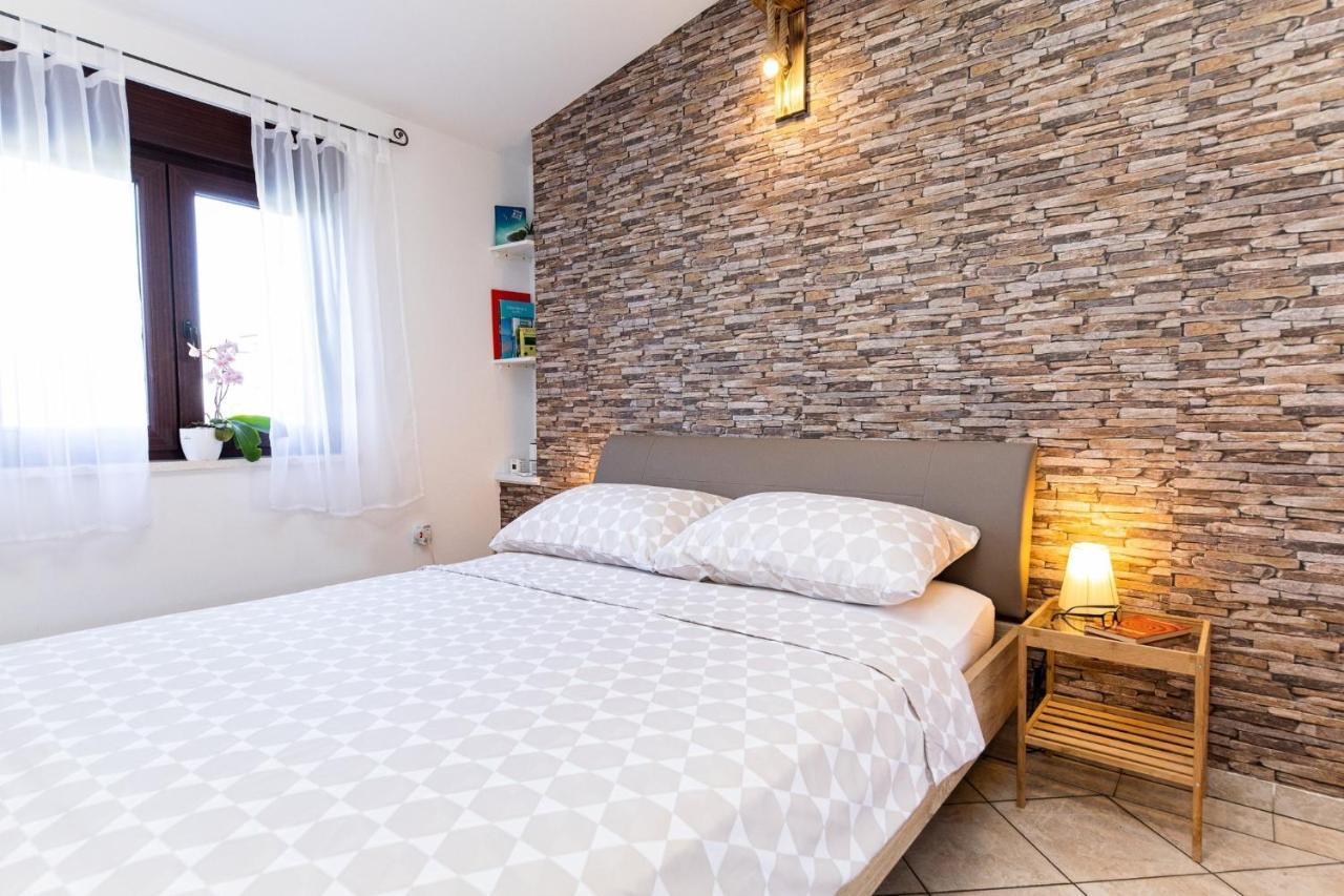 Ananas Apartments Crikvenica Ngoại thất bức ảnh